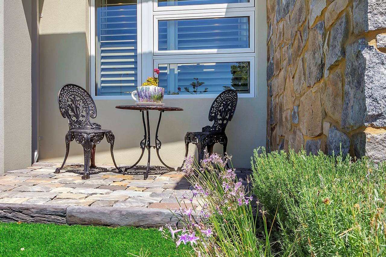 Lavender Manor Bnb Bed and Breakfast Alkimos Buitenkant foto